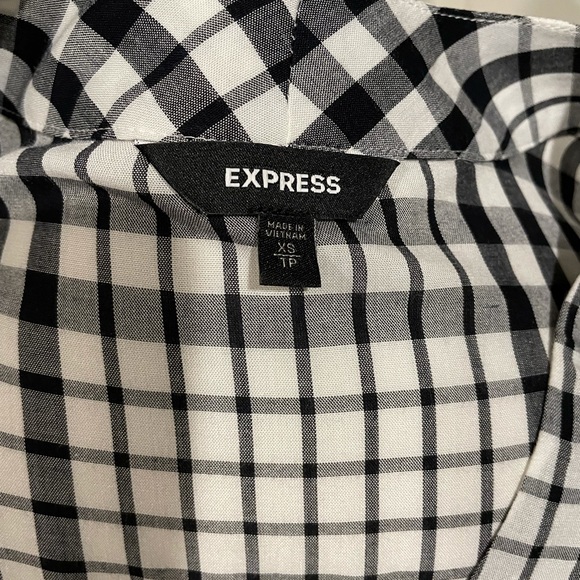 Express black and white checked top - Picture 3 of 4